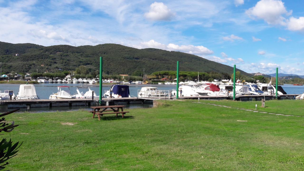Iron Gate Marina3B Hotel Sarzana Eksteriør billede